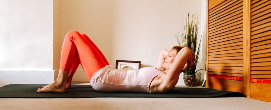 Pilates-Curl-up-picture